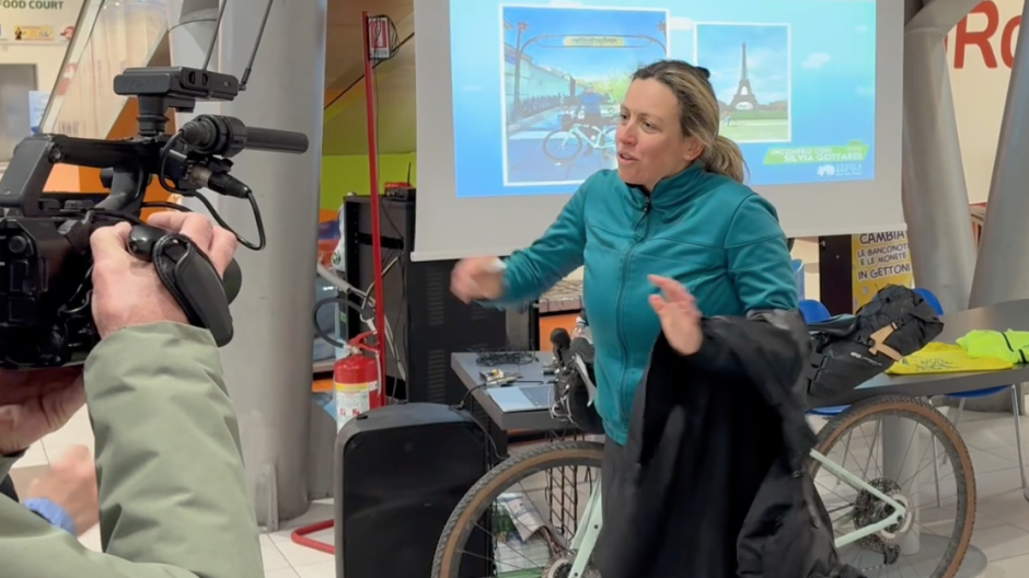 Parigi Cortina in bici per la sostenibilità: la tappa a Crevola di Silvia Gottardi